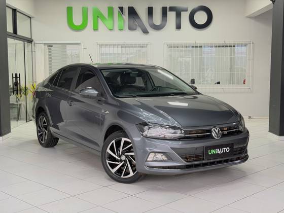 VOLKSWAGEN VIRTUS 1.0 200 TSI HIGHLINE AUTOMÁTICO VOLKSWAGEN VIRTUS 1.0 200 TSI HIGHLINE AUTOMÁTICO
